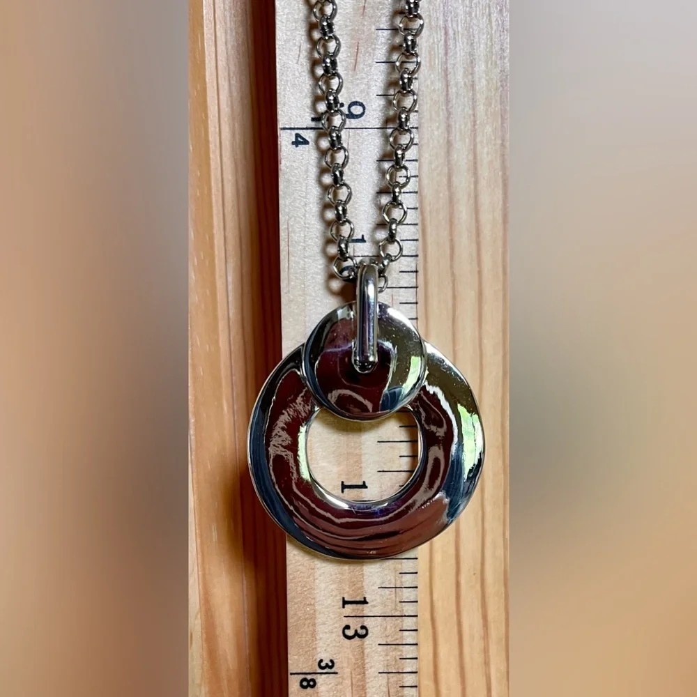 Christopher & Banks Silver Donut Circle Geometric Statement Pendant Necklace 20”